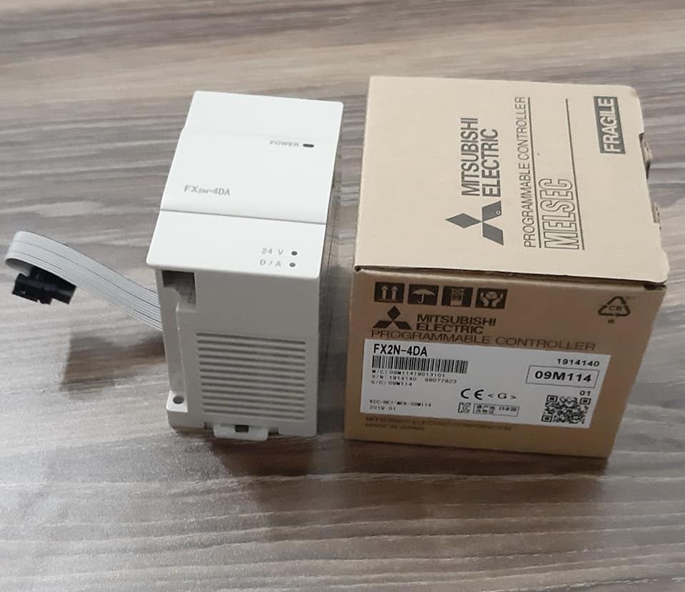 Module analog output FX2N-4DA