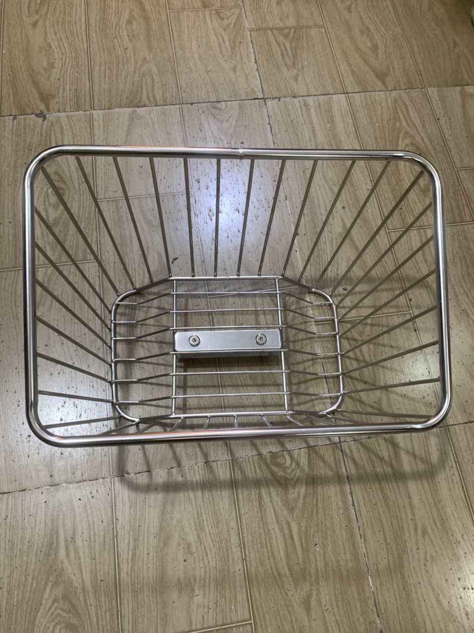 Rổ trước xe DREAM kiểu sọc đứng inox