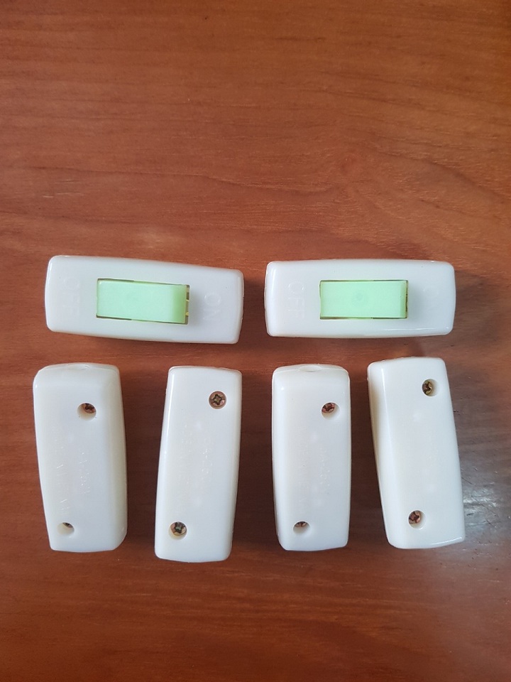 Combo 2 cái công tắc quả nhót