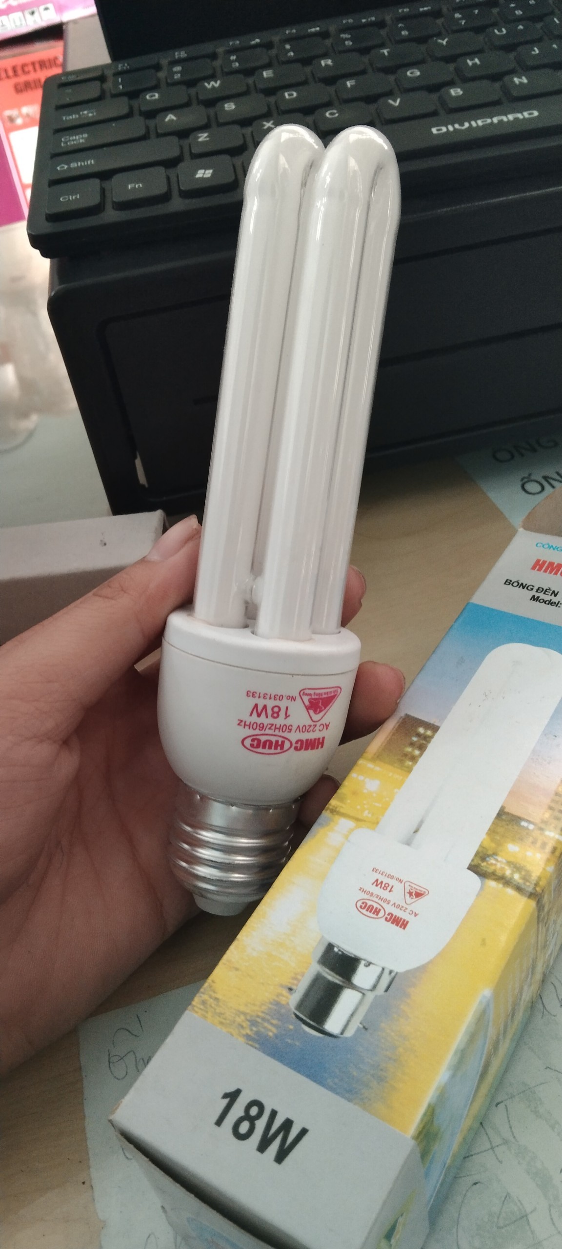 BÓNG ĐÈN HMC  18W HU-2U