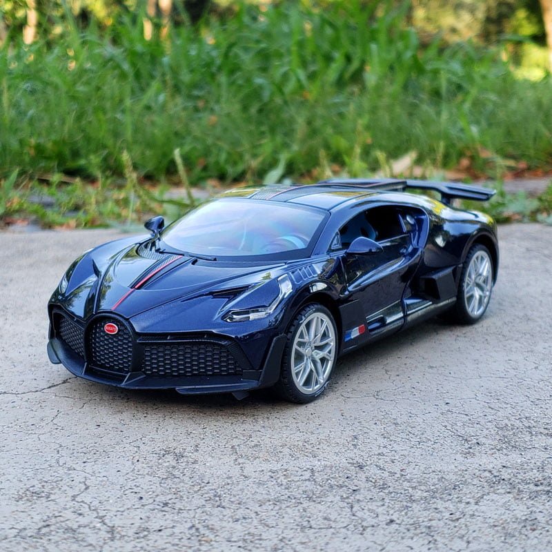 Mô hình xe Bugatti Divo 1:24 Double Horses