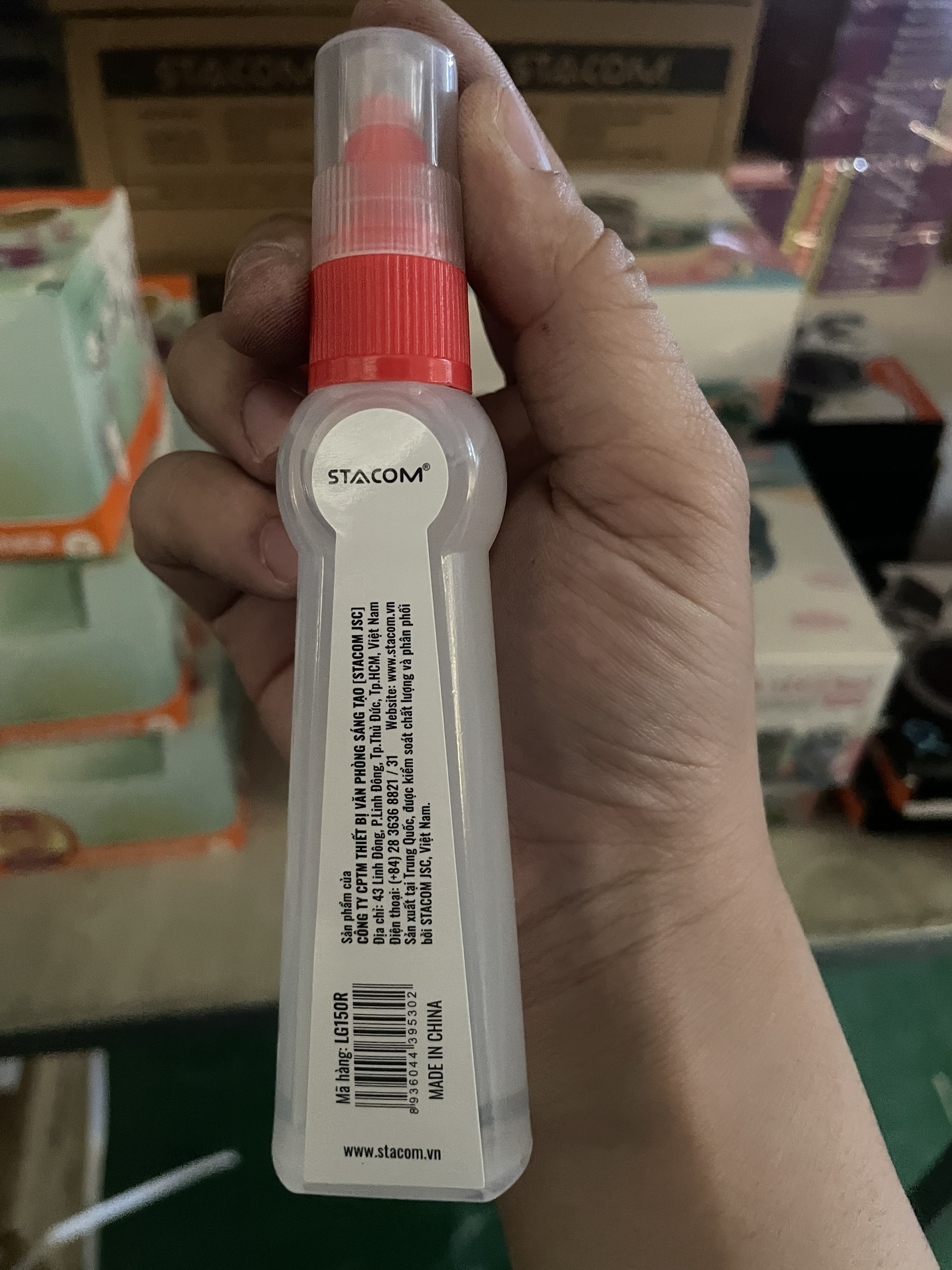 Keo hồ nước đầu bi lăn - 50ml Stacom LG150R cơ chế bi đẩy thuận tiện