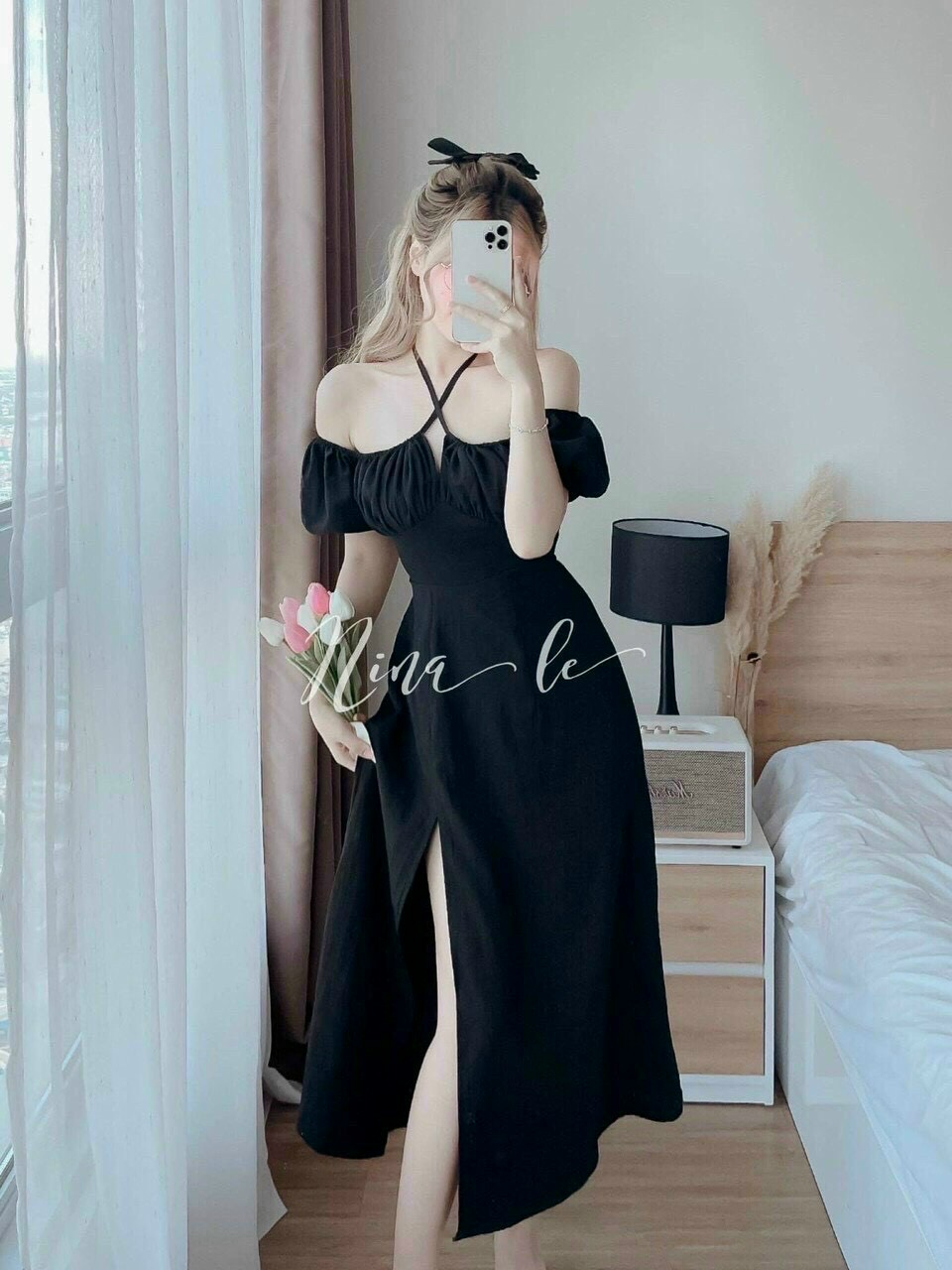 Đầm lụa chẻ tà cổ vuông