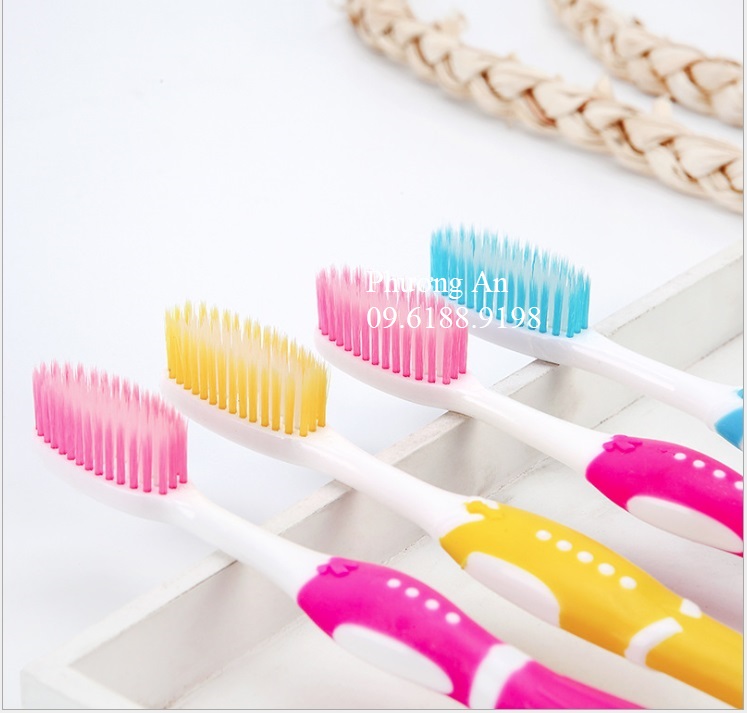 SÉT 4 BÀN CHẢI ĐÁNH RĂNG CÔNG NGHỆ HÀN QUỐC