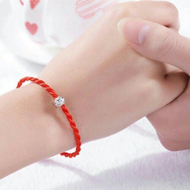 Sợi chỉ đỏ may mắn kèm bi bạc xinh xắn - MH829