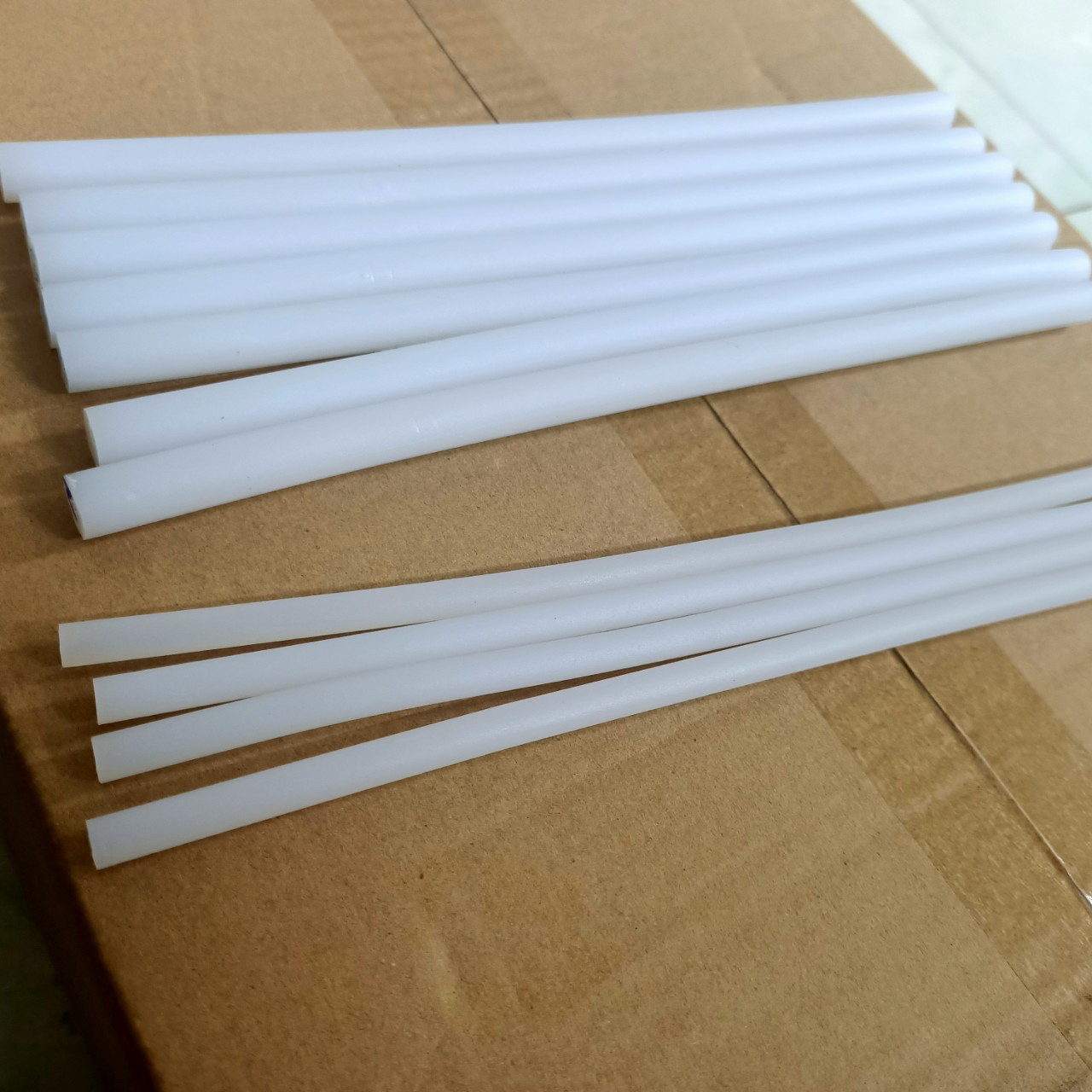 Combo 100 Cây Keo Silicon ( Keo Nến ) - Sét 100 Cây Keo Nến Silicon