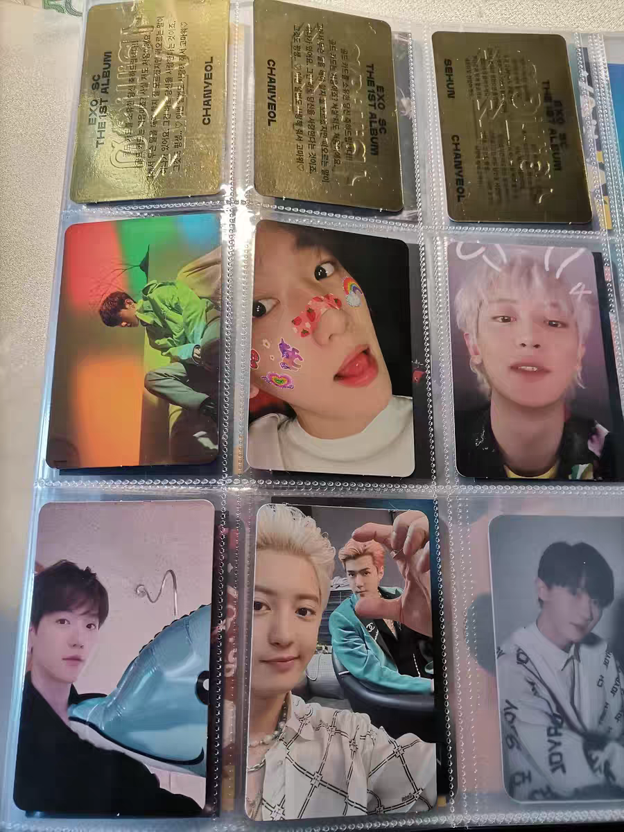 Binder A4 basic can store 216 cards