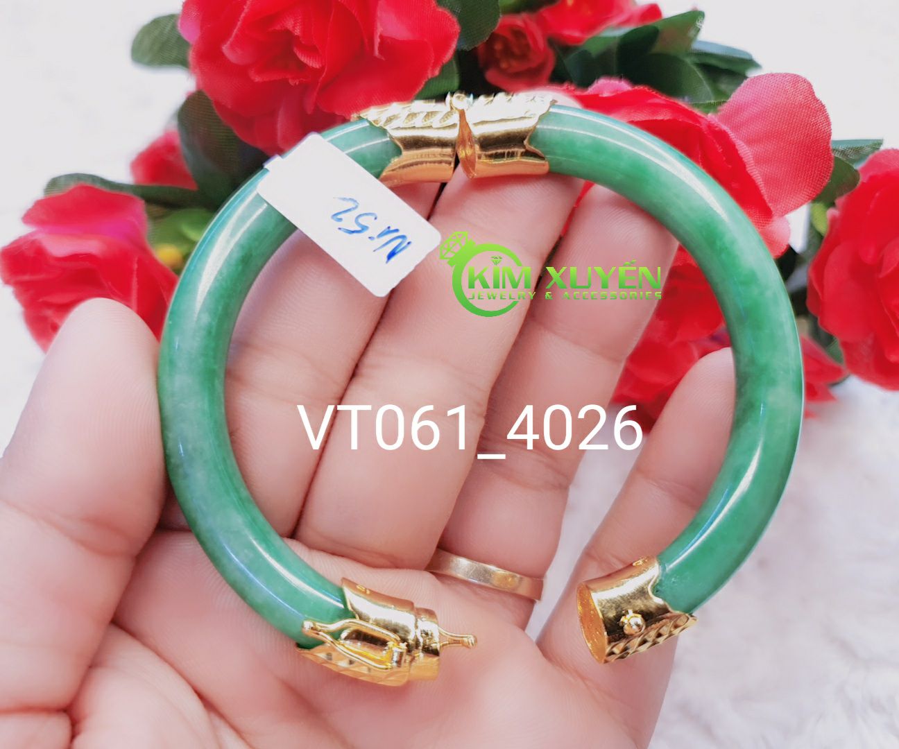 vòng tay cẩm thạch có khóa