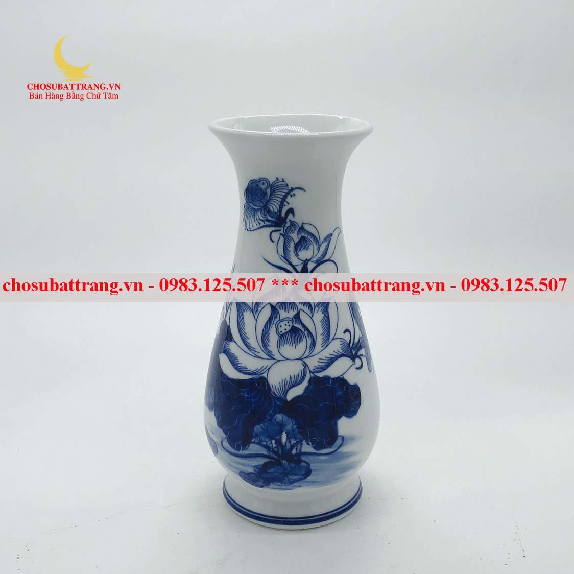 Lọ huệ sen cắm trên bàn thờ - đồ thờ cúng - men xanh lam