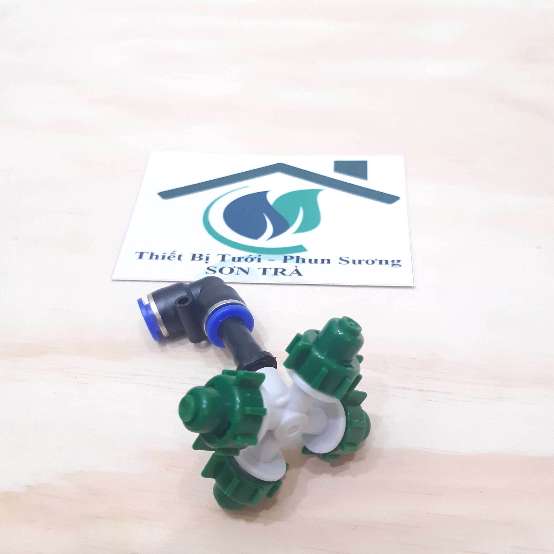 10 Béc tưới lan, rau, hoa 4 hướng màu xanh kèm T dây 8mm hoặc co góc 8mm