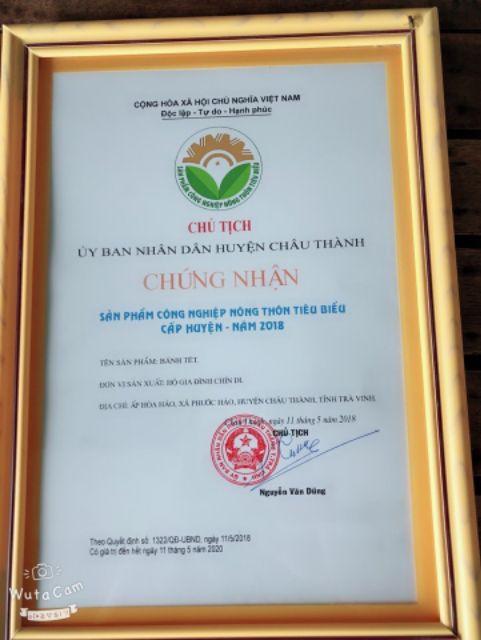 BÁNH TÉT TRÀ CUÔN ,ĐẶC SẢN Trà VINH( bánh tét lá ngót 1 đòn 1kg)