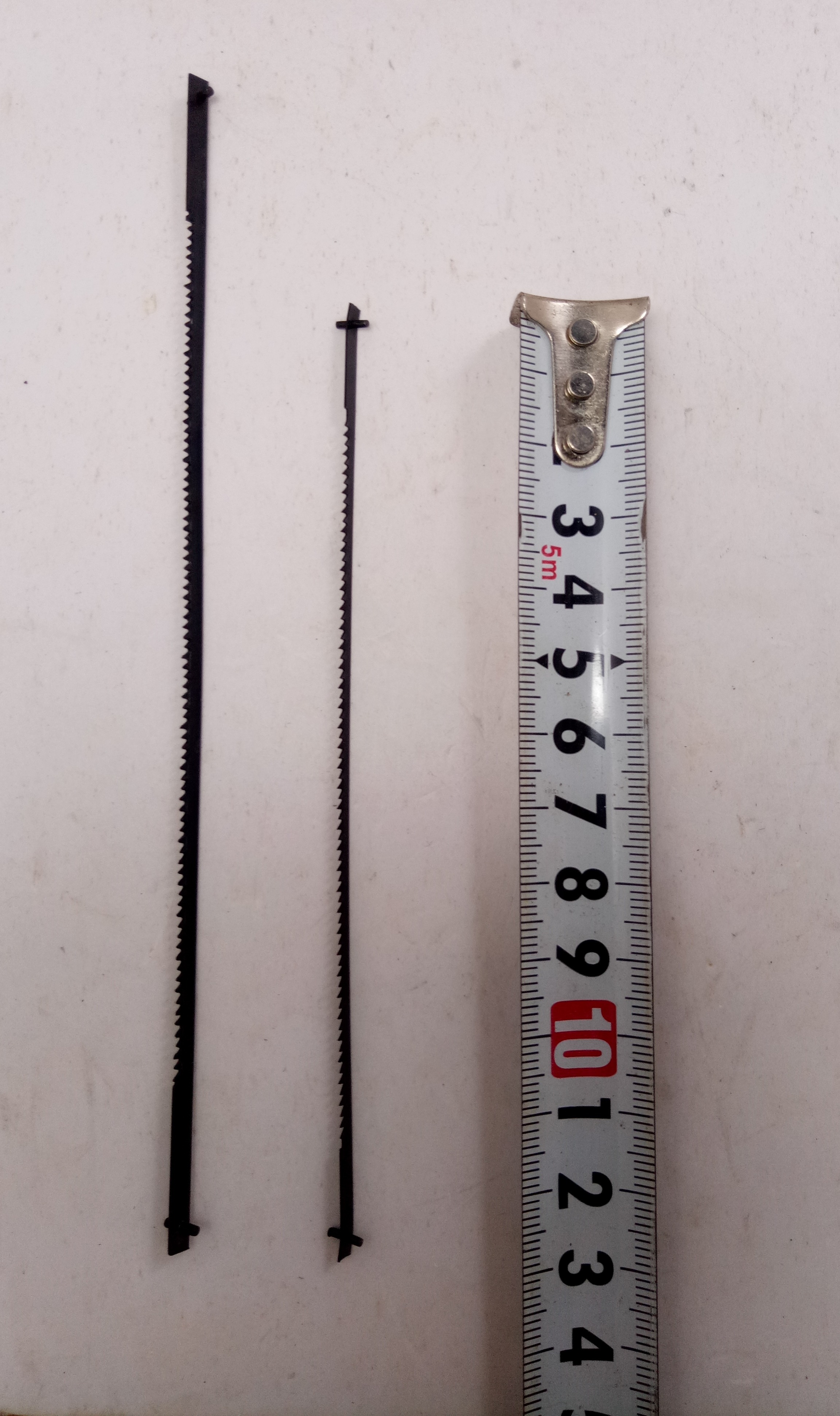 Lưỡi cưa lọng máy có chốt gài