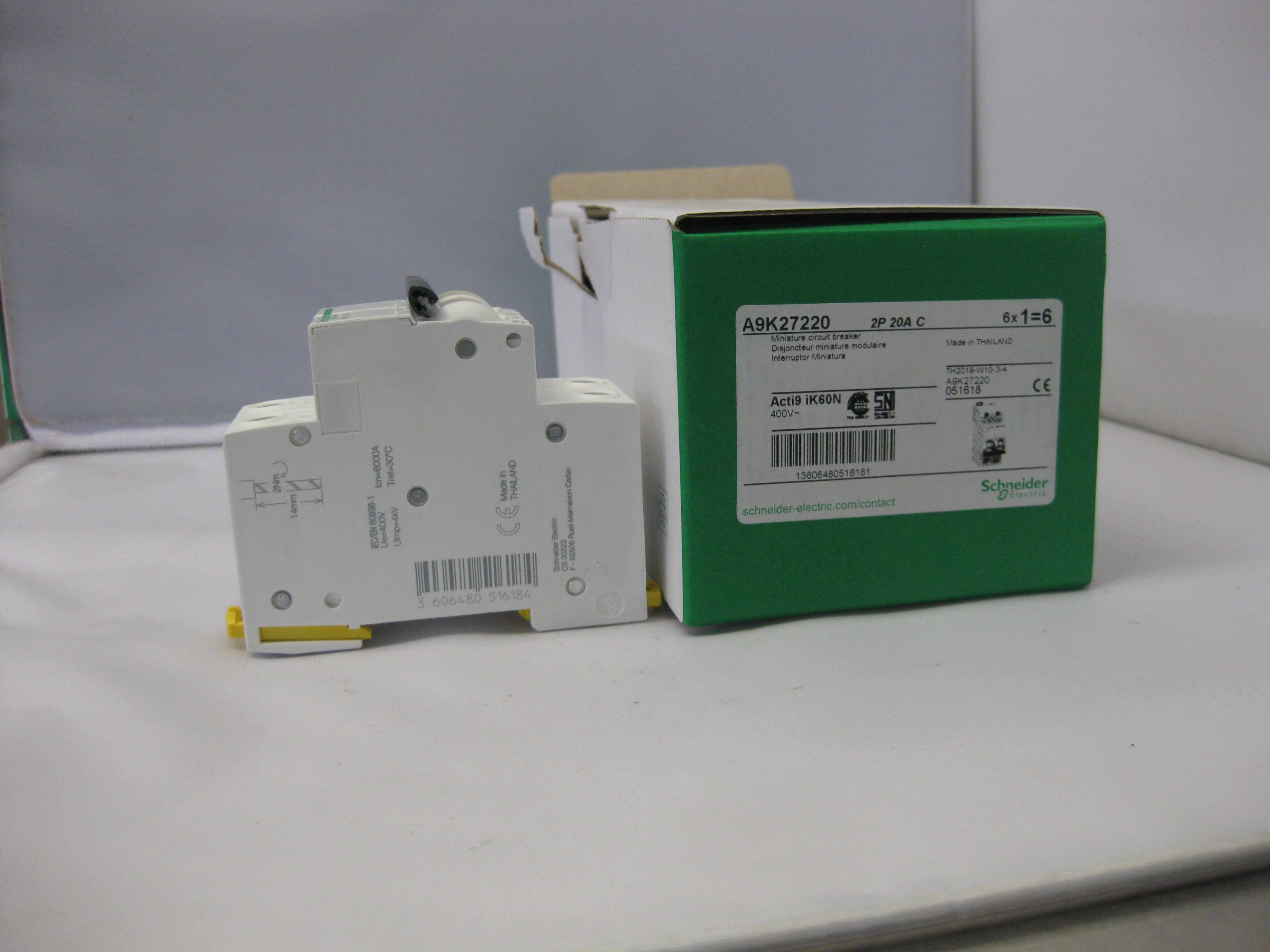Aptomat Cầu dao tự động MCB Schneider A9K27220