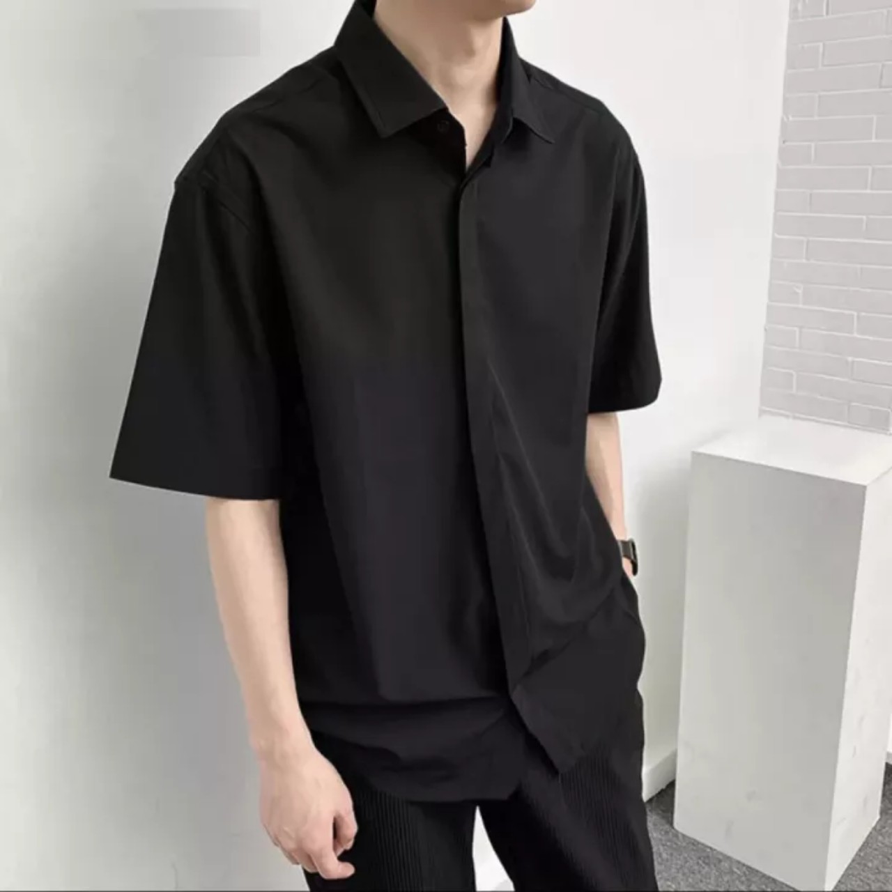 Áo sơ mi rộng tay ngắn nhiều màu unisex nam nữ GIẤU NÚT chuẩn form Hàn Quốc vải lụa mềm mịn mát 40-90kg MRN02