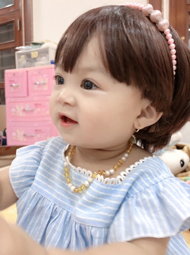 Bộ tóc giả nguyên đầu cho bé gái kiểu vic dễ thương