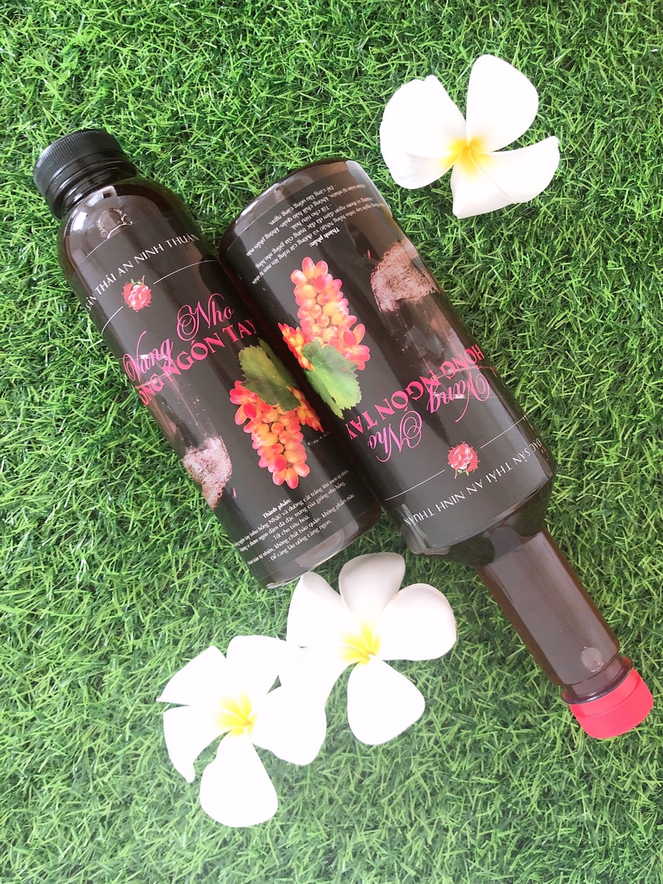 Nước Nho Hồng Nhật Lên Men (Vang Nho Hồng Nhật) 500ml & 750ml