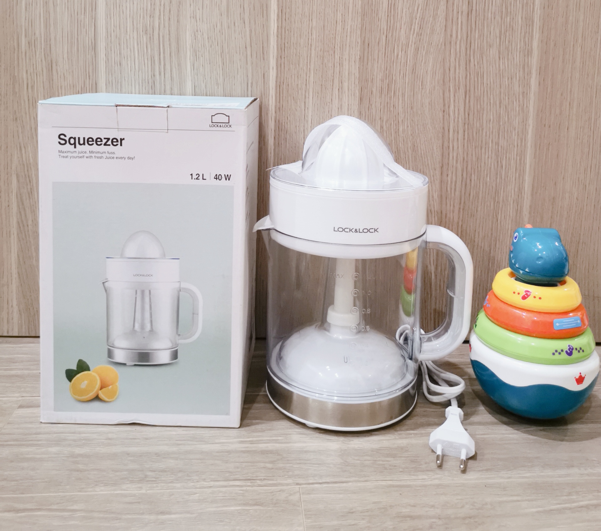 MÁY VẮT CAM Lock&Lock EJJ241- EJJ231 dung tích 1,2L và 700ml