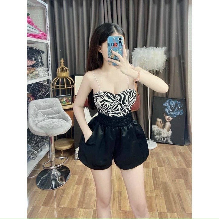 Quần Đùi Nữ Ống Rộng Phi Lụa Q065