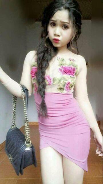 Đầm body hoa ngắn xẻ tà