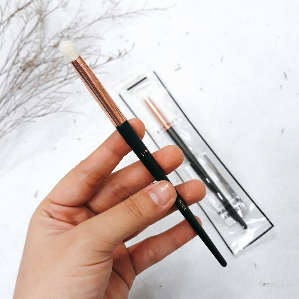 Cọ Tán Phấn Mắt Đầu Bút Chì Vacosi Pencil E14