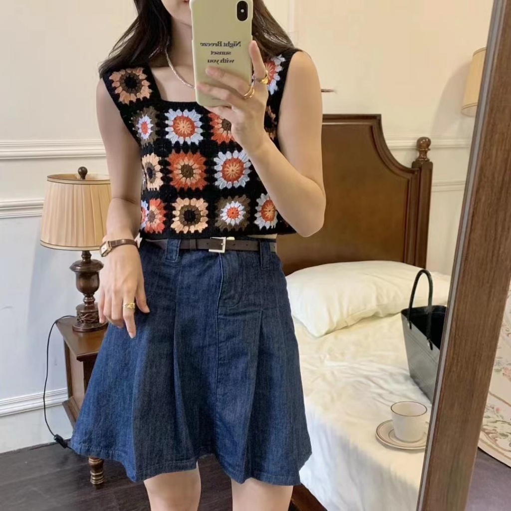 Áo Hai Dây Len Móc Dáng Ngắn Croptop Thêu Hoa Vuông Họa Tiết Thổ Cẩm Áo 2 Dây Đi Biển Đi Chơi Hottrend Mùa Hè 2023