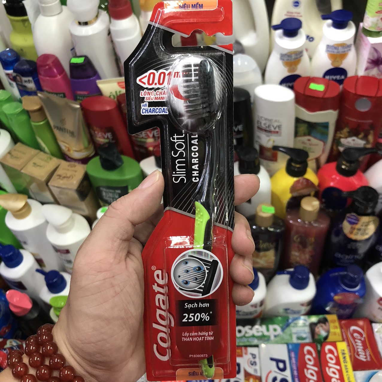 Bàn chải đánh răng Colgate Slimsoft than hoạt tính