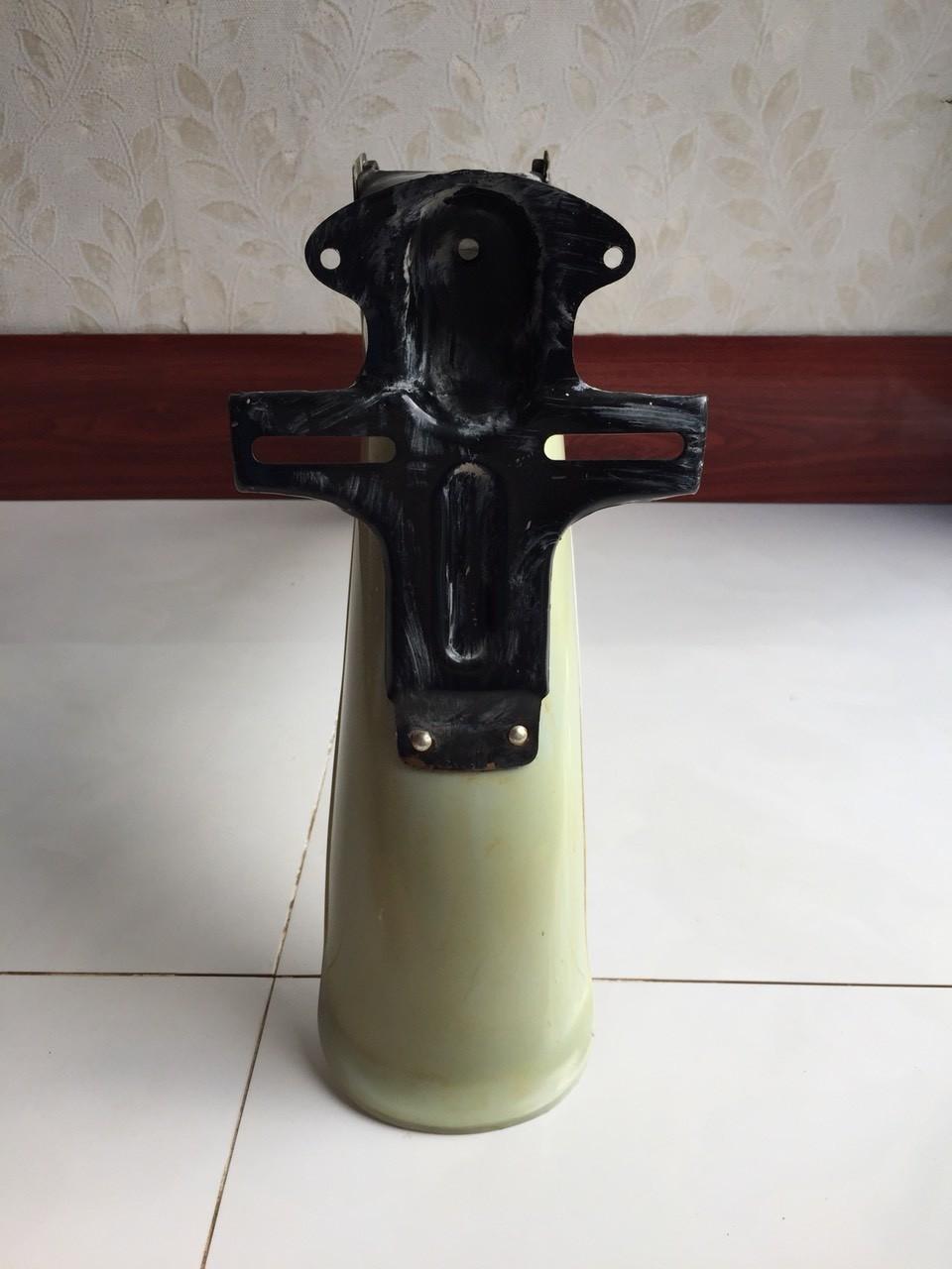 dè nhựa sau 67 sơn màu giả zin rất đẹp