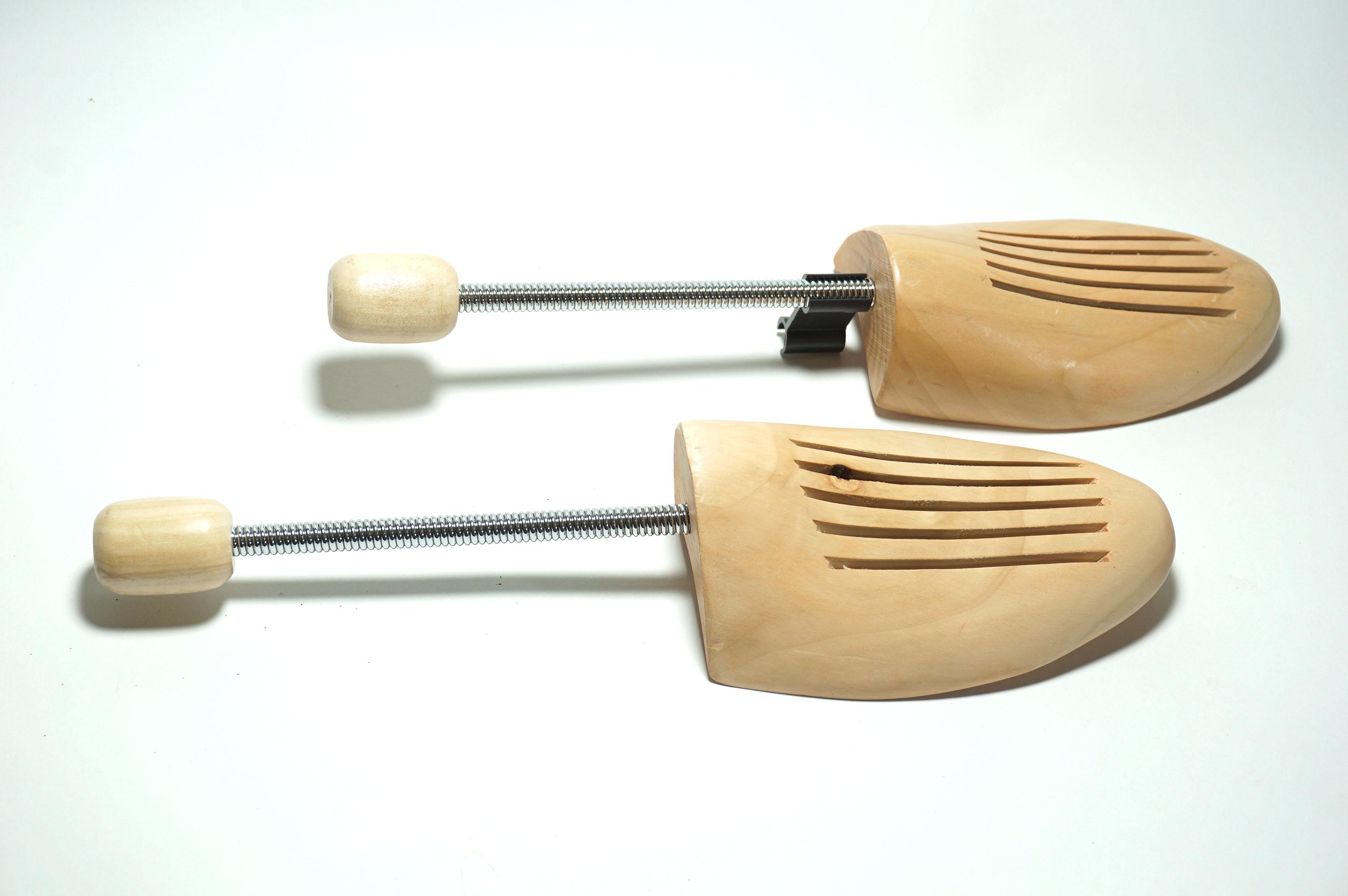 Cây giữ Form giày – Shoe tree