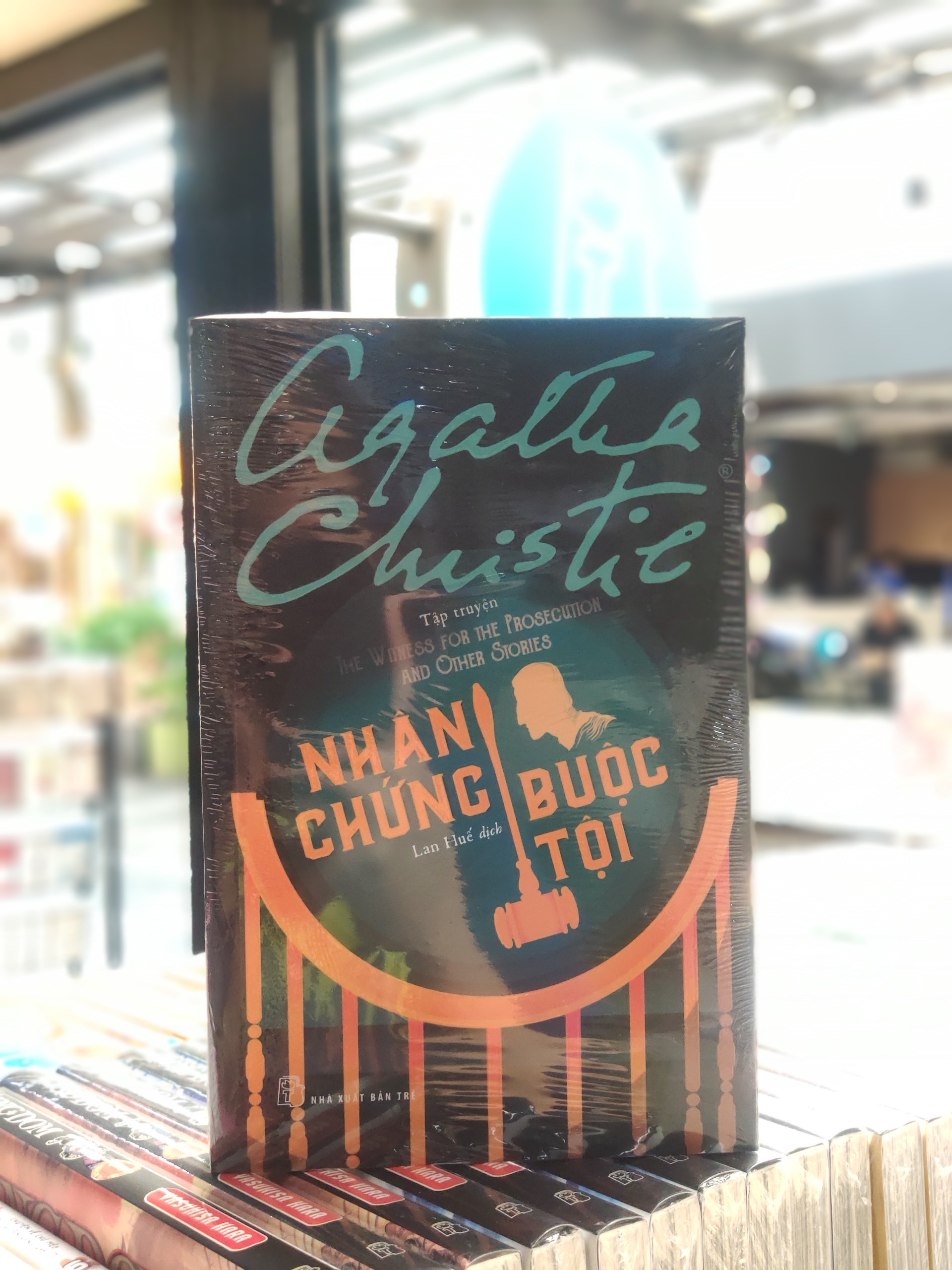 Sách NXB Trẻ - Nhân Chứng Buộc Tội (Agatha Christie)