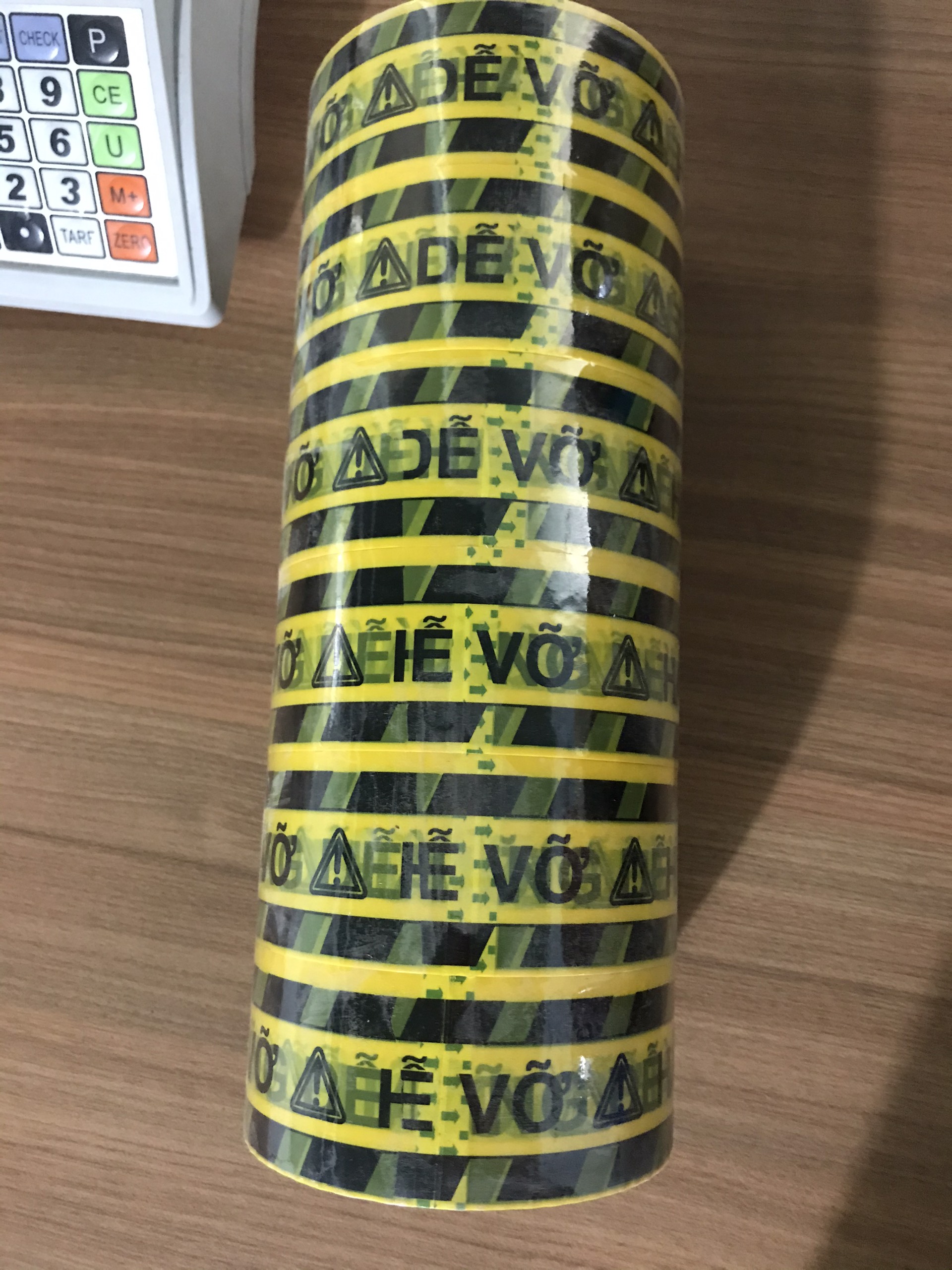 [HCM]Cây 6 cuộn băng keo 100yard "HÀNG DỄ VỠ"  siêu tiết kiệm