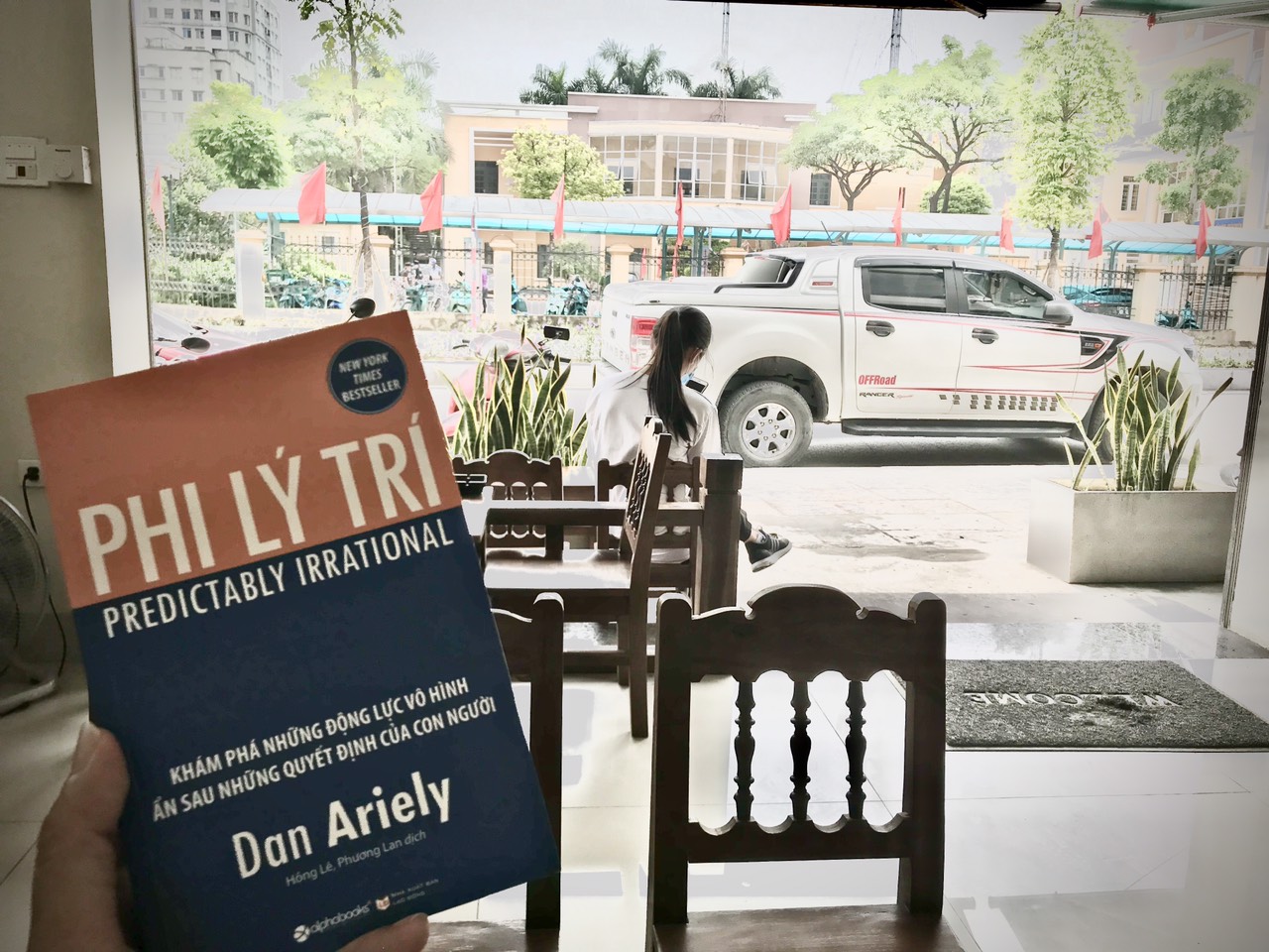 Phi Lý Trí (Tặng kèm bookmark)
