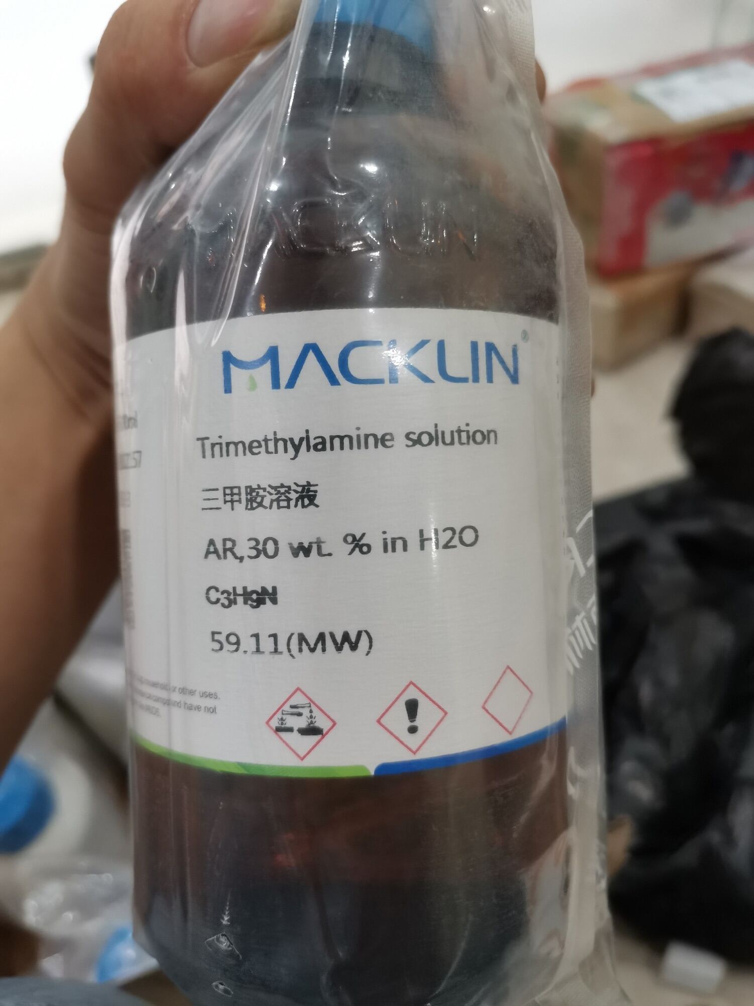 Hoá chất trimethylamine c3h9n cas 70-50-3 chai 500ml tma