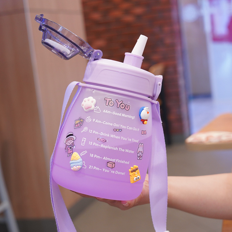 Bình đựng nước cute có ống hút nhựa cao cấp dung tích 1300ml, bình nước nhựa có vòi 1,3 lít có chia vạch tiện lợi an toàn - bumstore