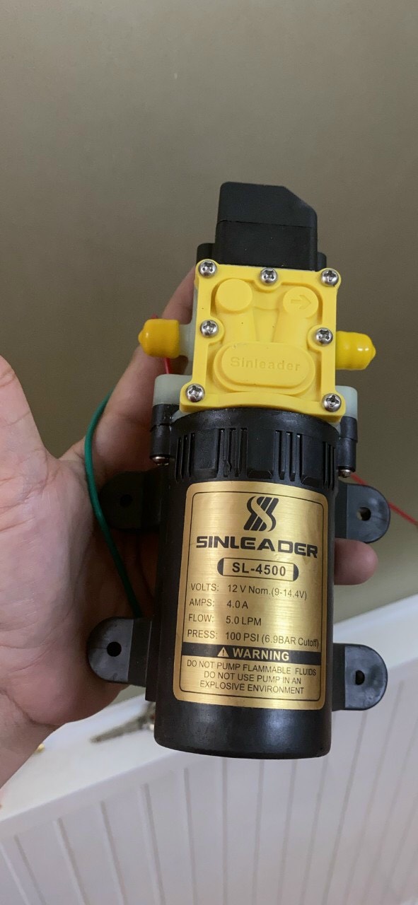 Máy bơm mini 12v - 5a kèm adapter