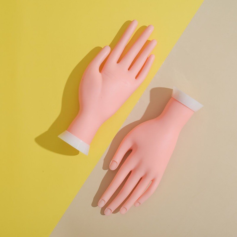 Bàn tay giả silicon tập làm nail