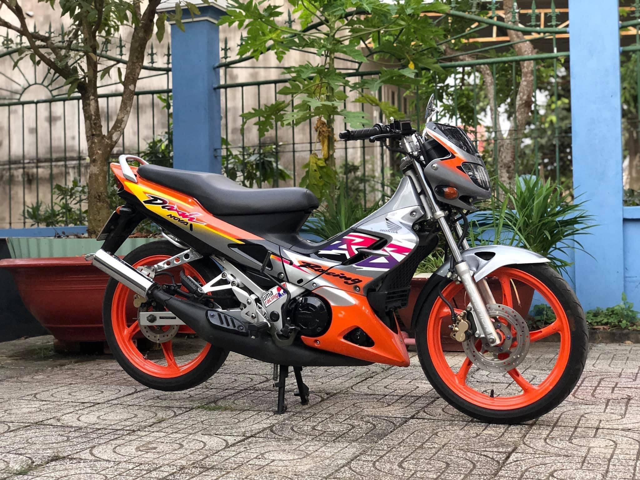 Tem dán xe, Tem Nova Dash 2001 xám cam đen Thailand