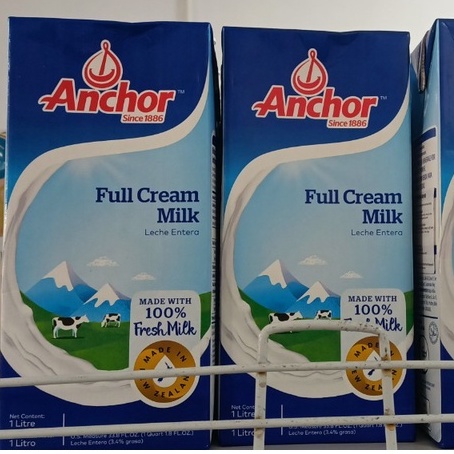 Sữa tươi tiệt trùng hiệu Anchor ( 1 lít )
