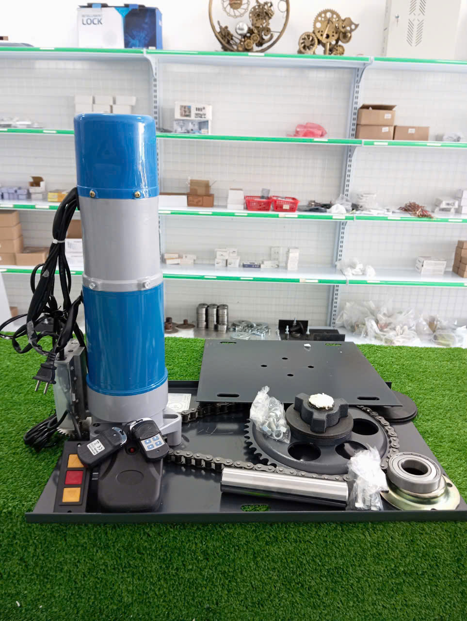Bộ motor cửa cuốn Nice Chen 600kg (Motor + lắc+ hộp điều khiển)