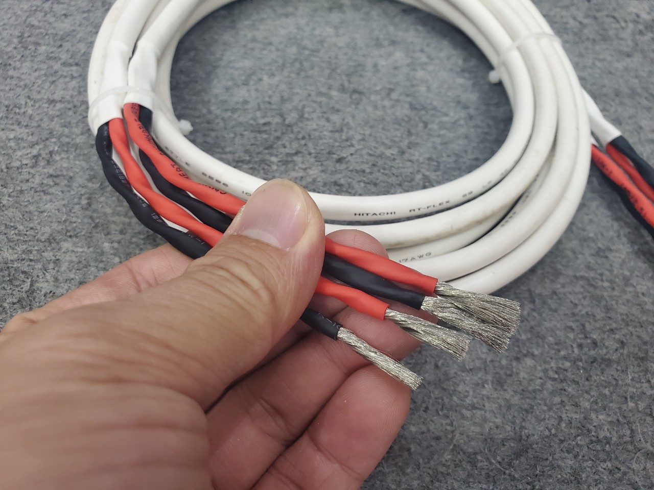 Bộ Dây Loa Hitachi Nhật Mạ Bạc 2.5m