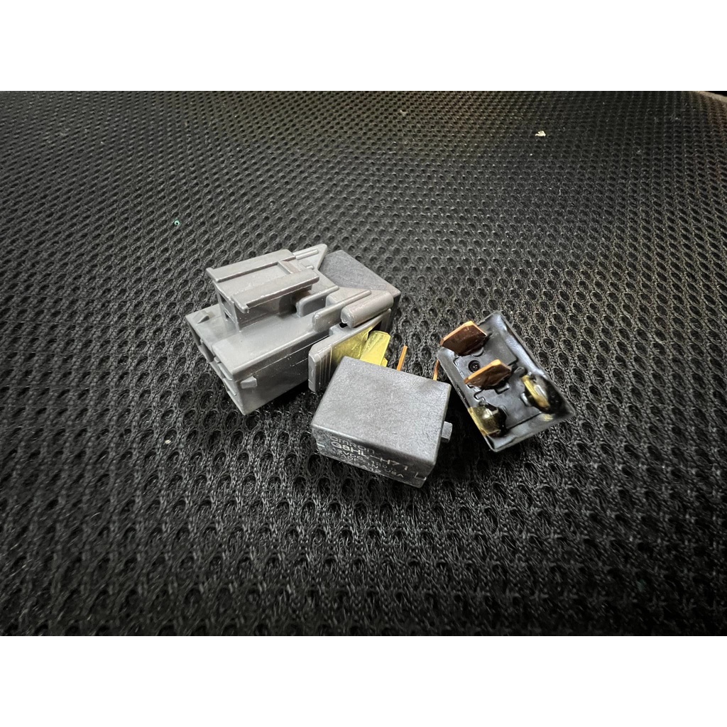 Relay 4 chân Omron Nhập Mỹ