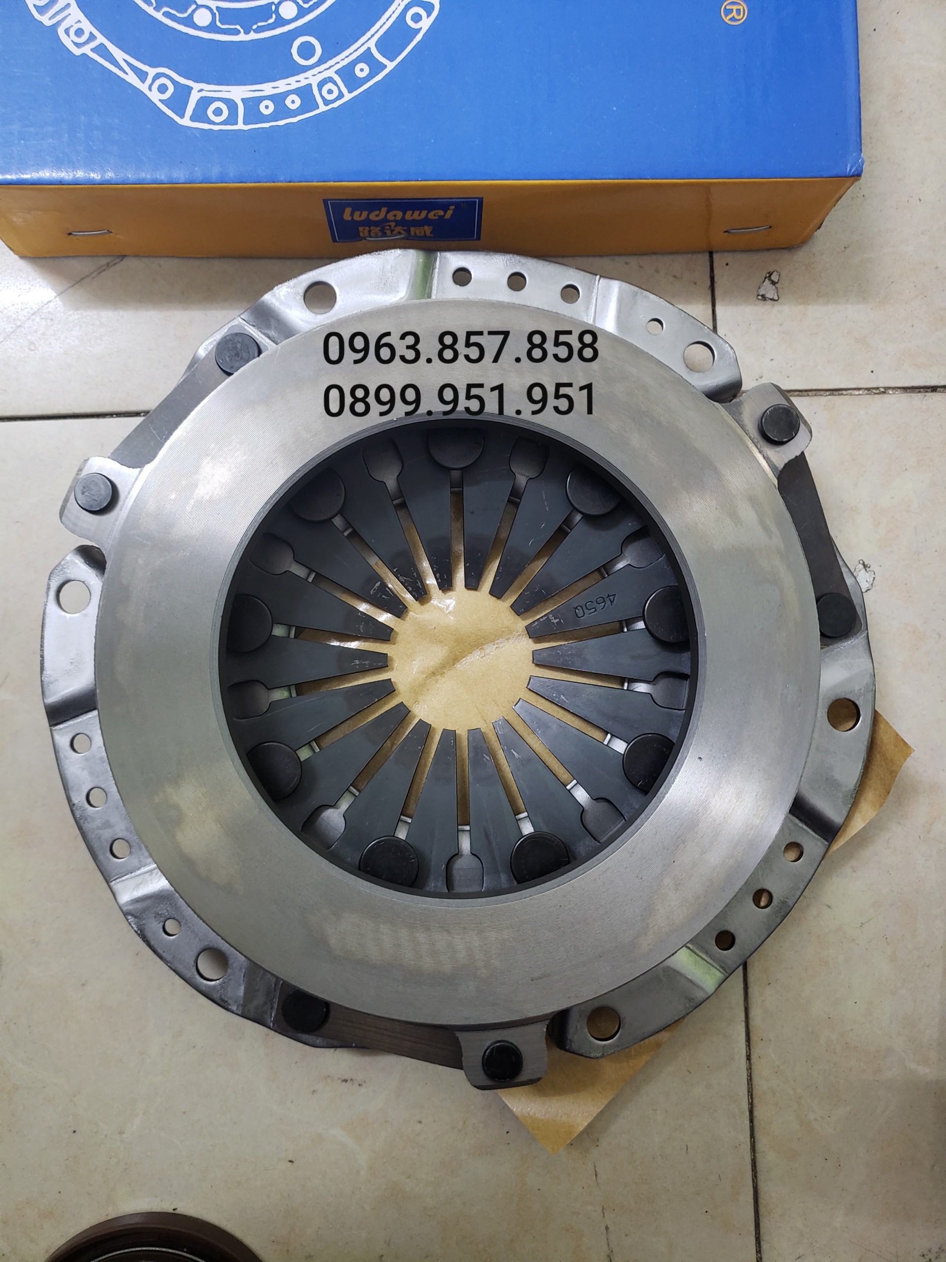 Bàn ép SUZUKI 500Kg và SUZUKI 7 Chỗ ( Hàng loại 1)