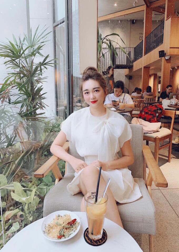 [HCM]Váy thiết kế cổ nơ siêu sang chảnh