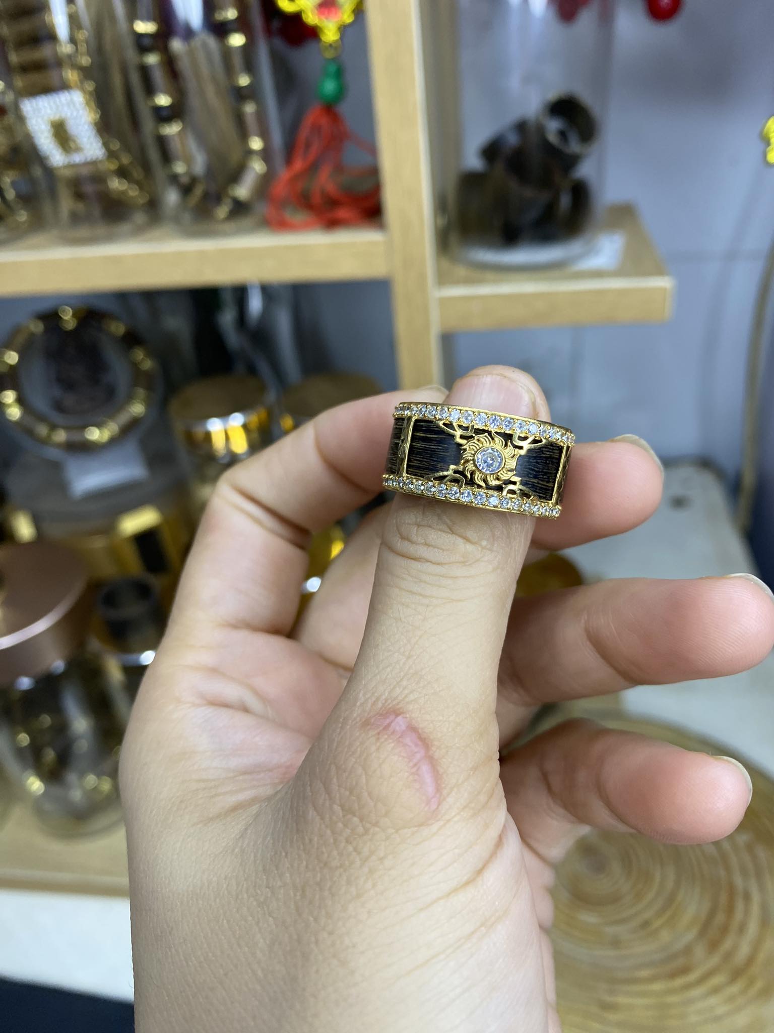 Nhẫn trầm sánh chìm bản nhỏ Cao Cấp