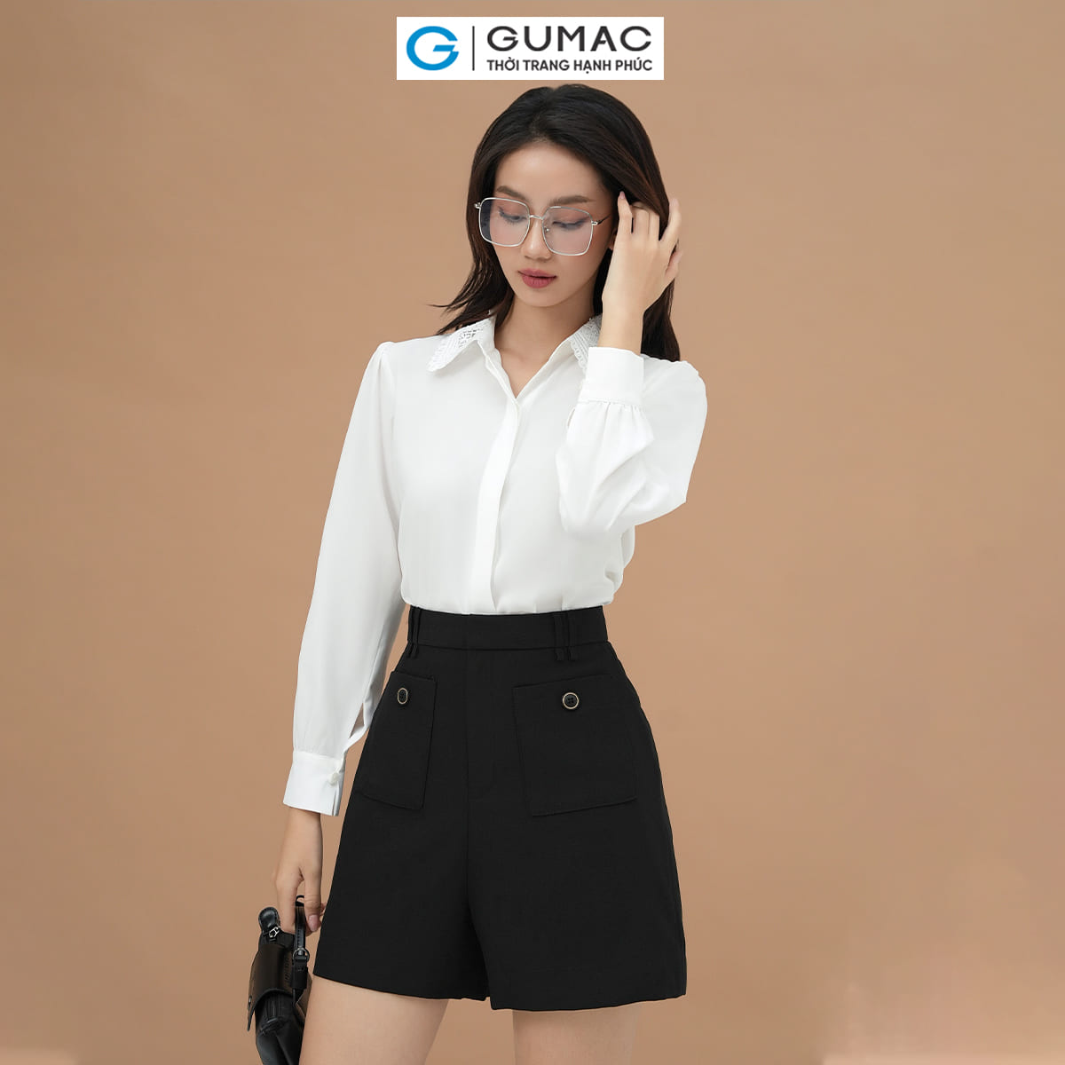 Quần short kiểu túi đắp GUMAC SHE05067