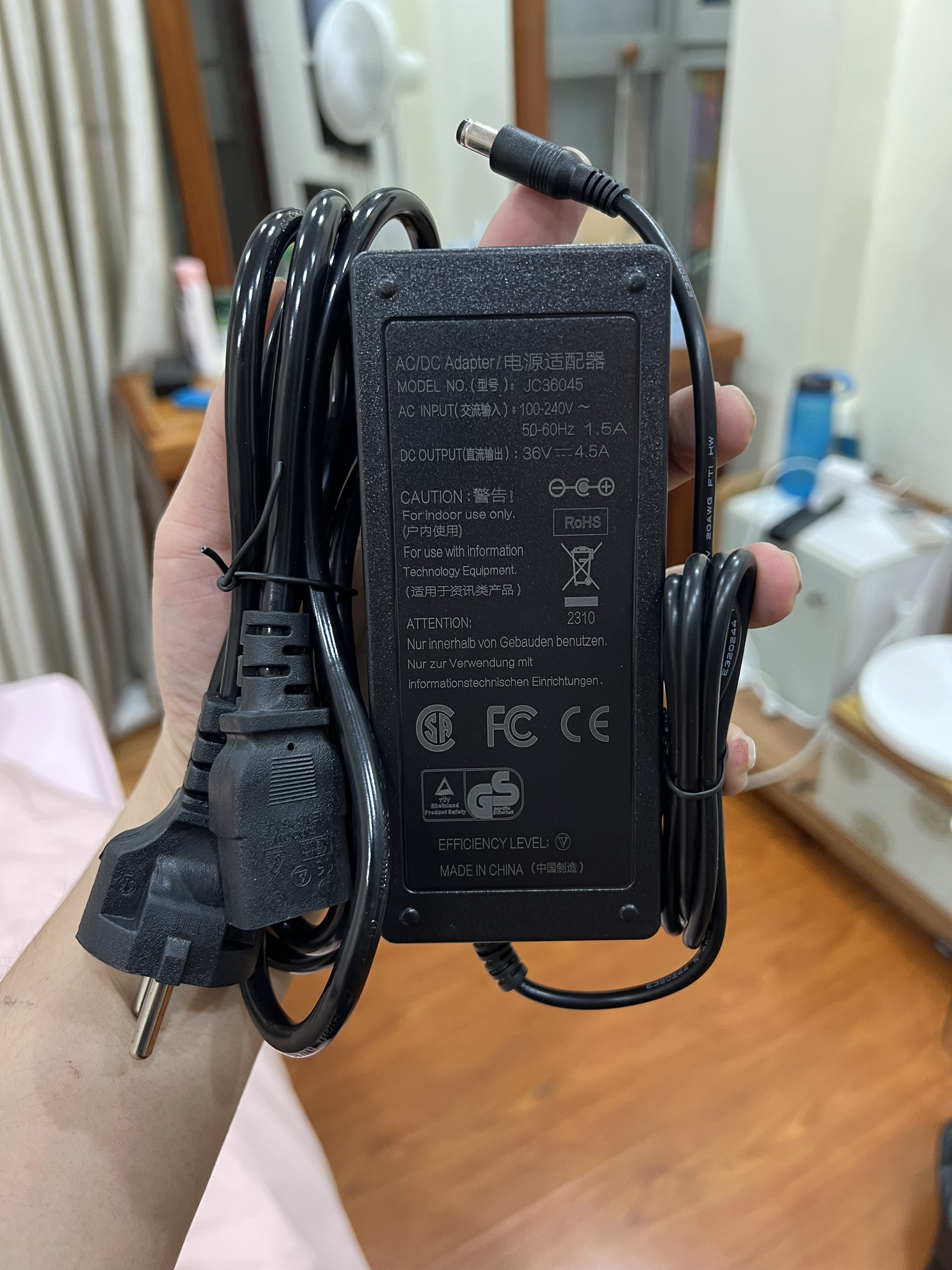 ADAPTER 36V 4.5A