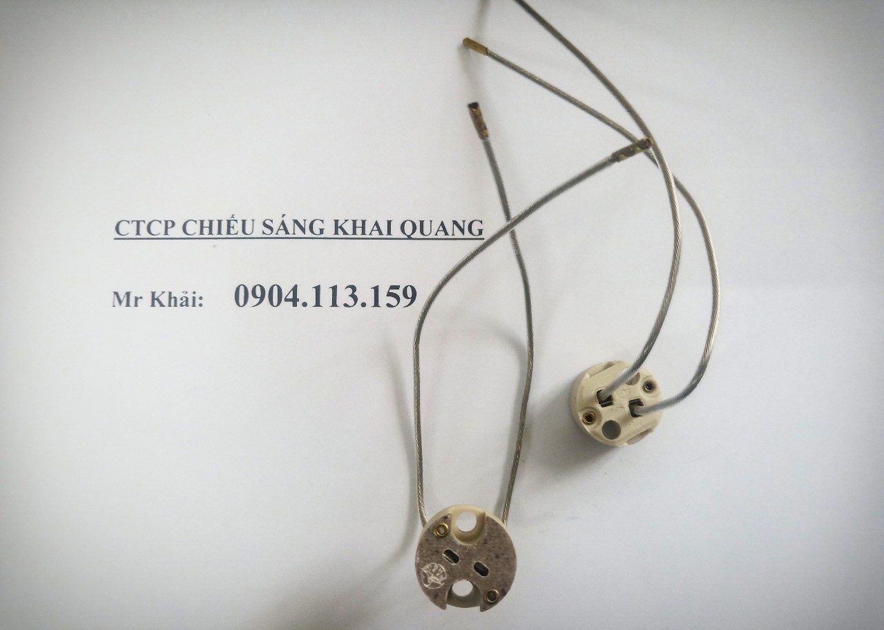 (Sale) Combo 2 đui đèn halogen G6.35, G4