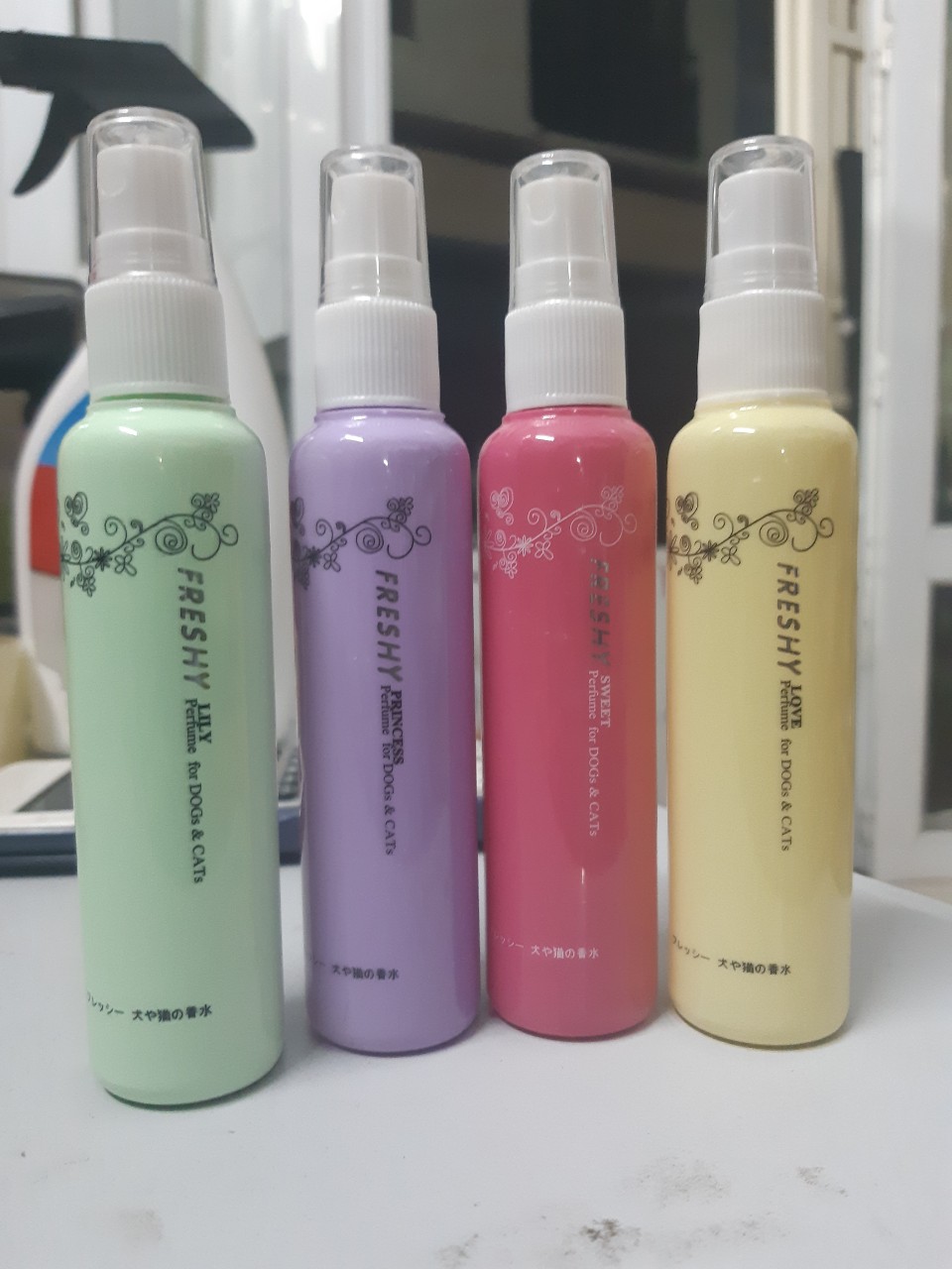 Nước hoa cho chó mèo Freshy