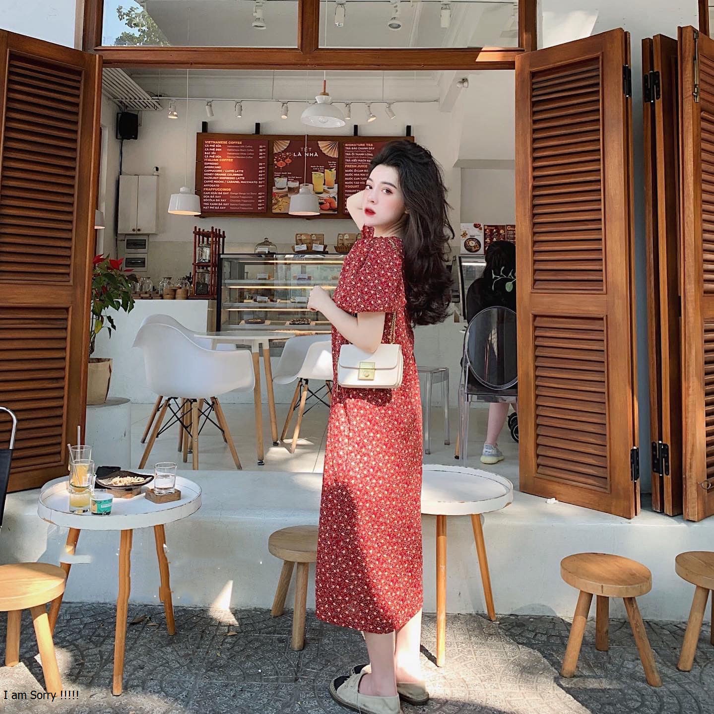 váy đỏ hoa nhí tay bồng