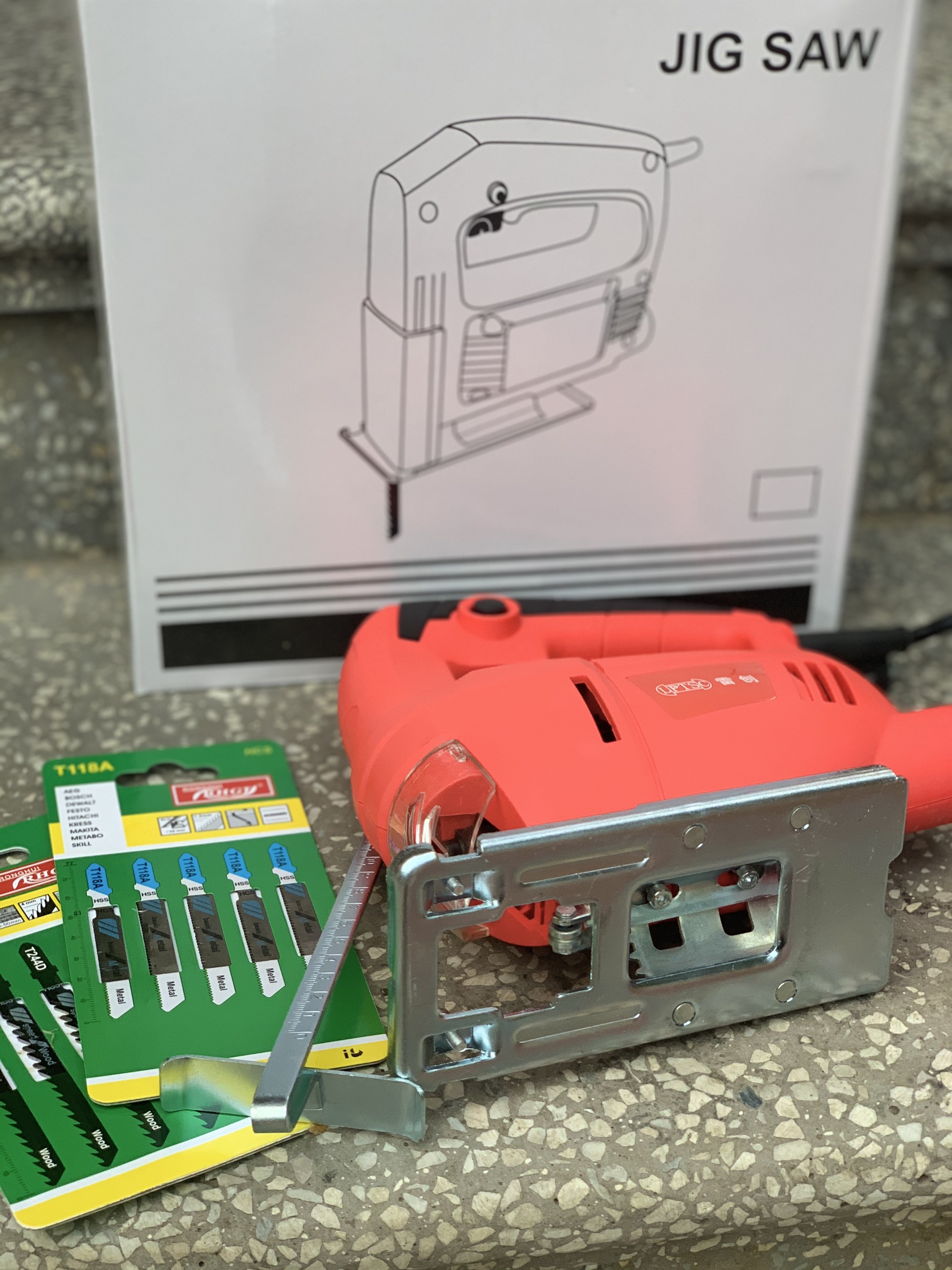 Máy cưa lọng cưa sọc cầm tay công suất 1200w