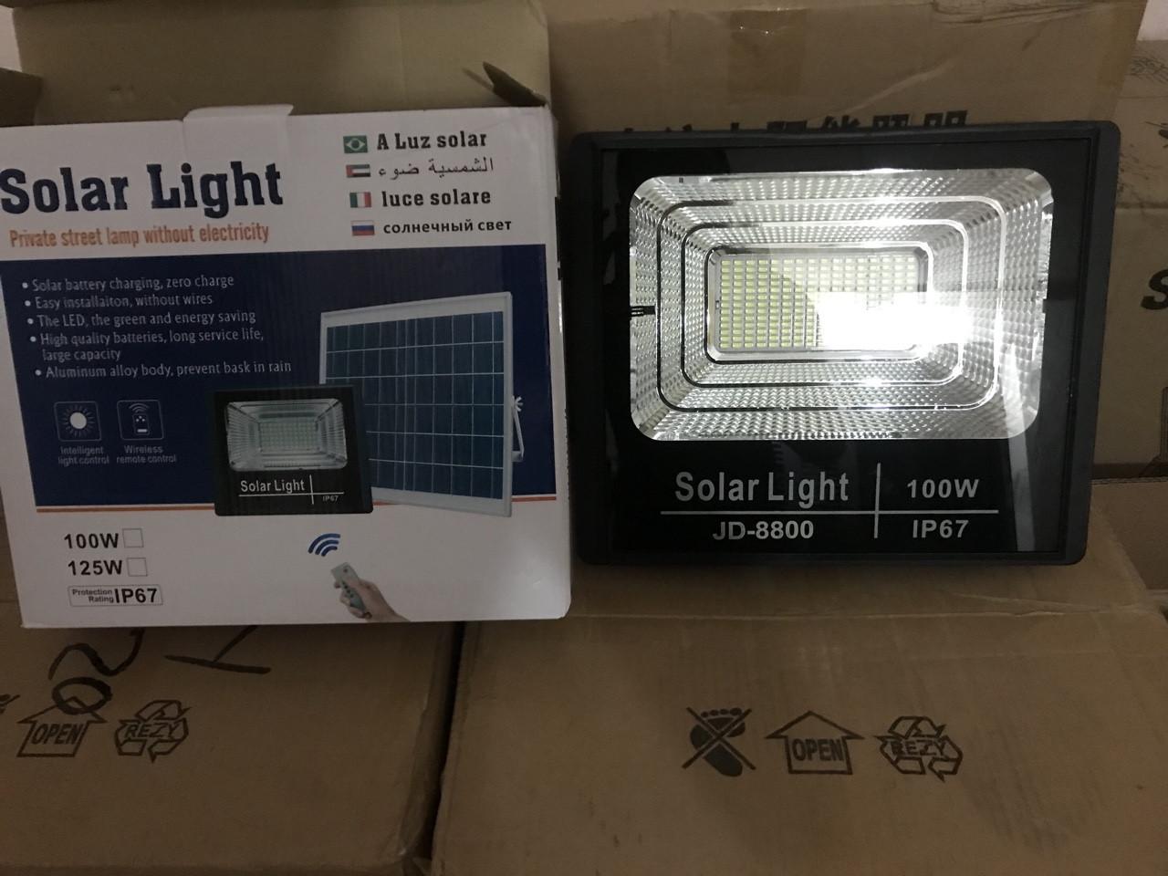 Đèn năng lượng mặt trời 100w JD8800